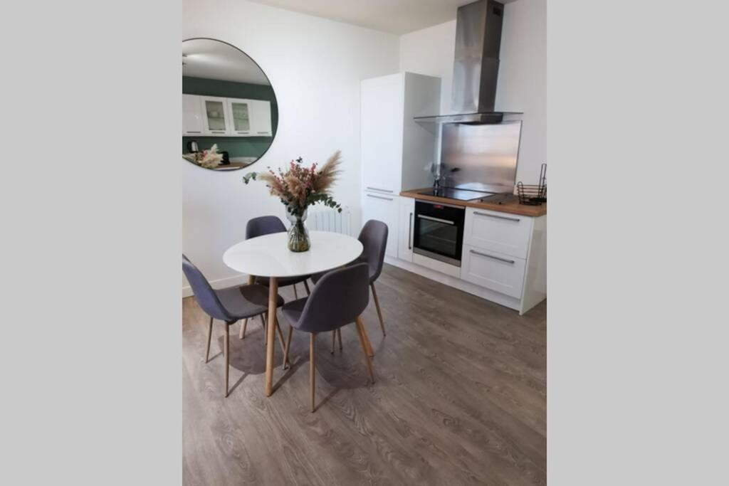 Appartement F2 Cosy Proche De L'Hyper Centre 캉 외부 사진